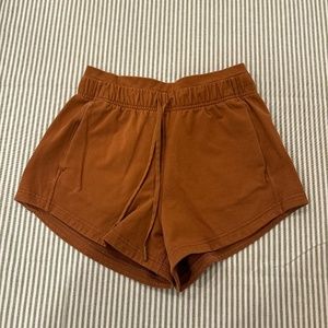 LuLuLemon  Inner Glow High Rose Short 3”